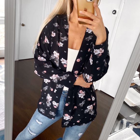 🖤 H&M DIVIDED BOHO BLACK FLORAL MULTI LOOSE FIT JACKET! - Picture 4 of 8